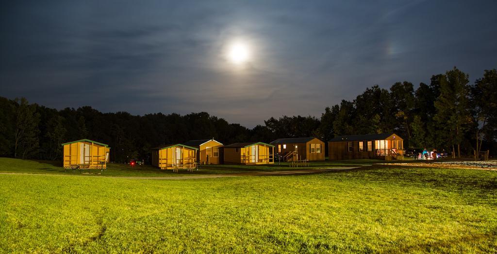 Plymouth Rock Camping Resort Basic Cabin Elkhart Lake Extérieur photo